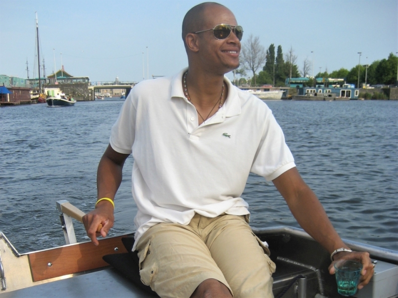 Fluisterbootje huren Amsterdam Boats4rent Fluisterbootje huren Amsterdam Boats4rent