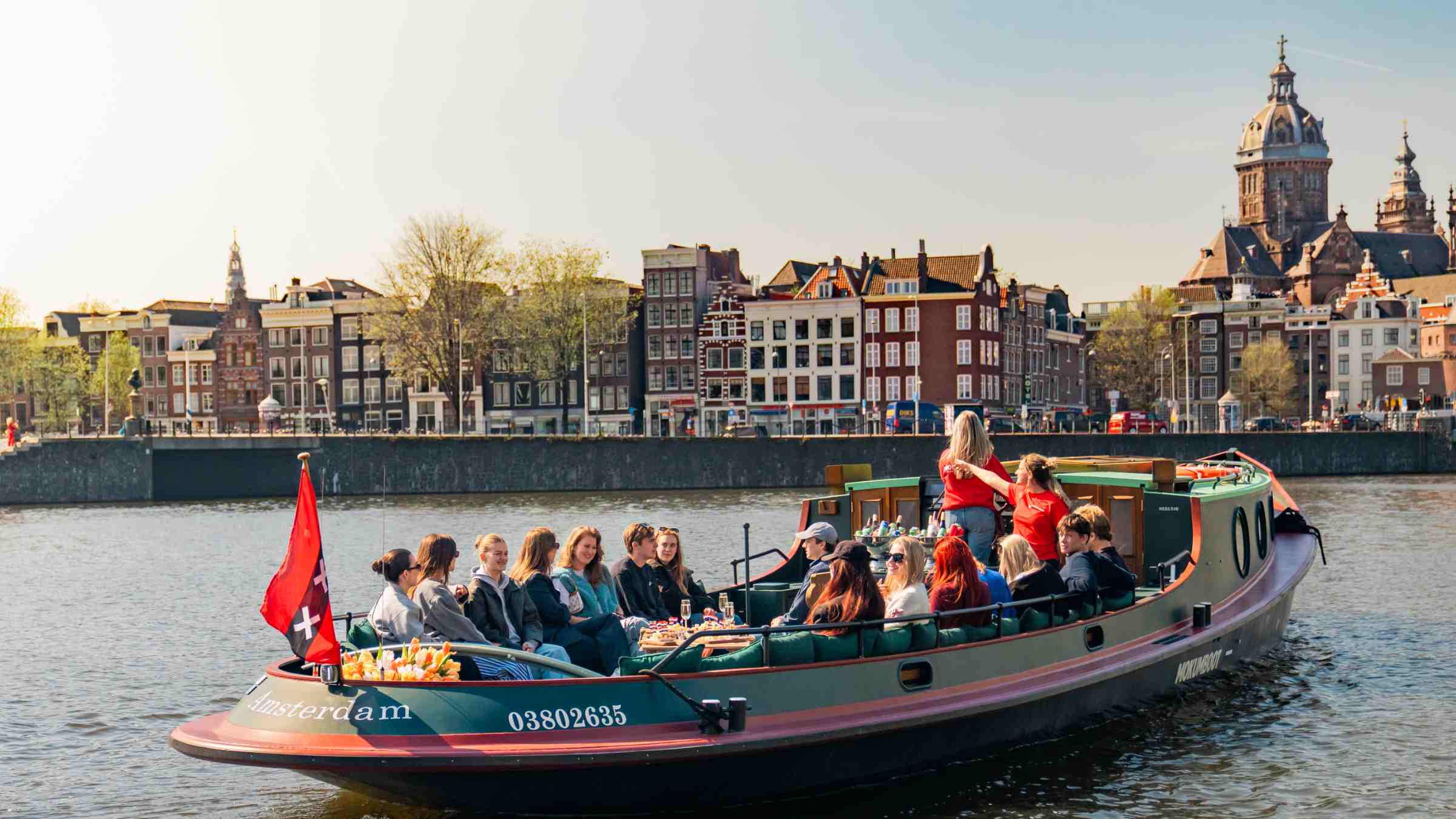Mieten Sie einen klassischen Schlepper mit Skipper bei Mokumboot
